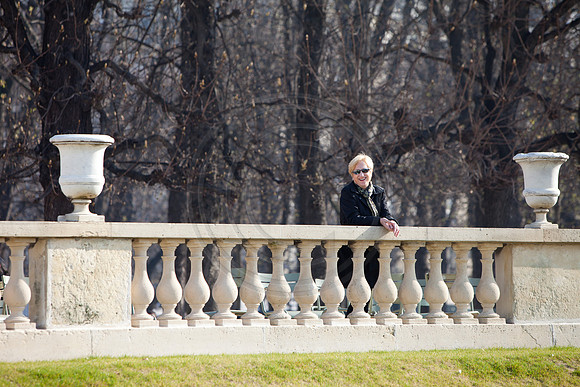002-Nancy and Gerry in Paris